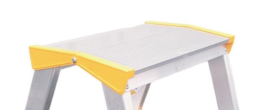 Schůdky oboustranné hliníkové EUROSTYL se zámkem